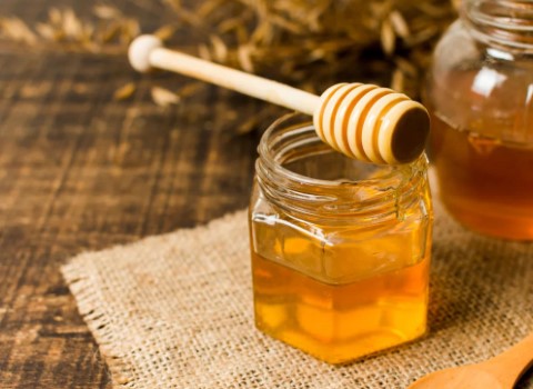 https://shp.aradbranding.com/قیمت عسل درجه یک چهل گیاه با کیفیت ارزان + خرید عمده